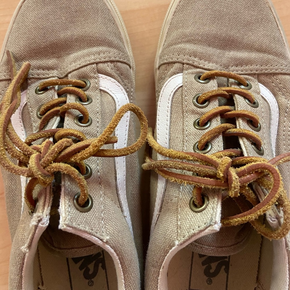 Vans - Picture 6 of 7